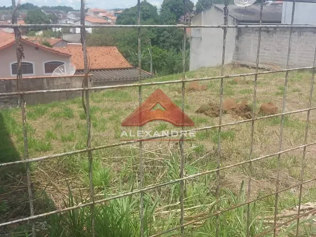 Terreno com 657m², à venda, no bairro Jardim Souto em São José dos Campos