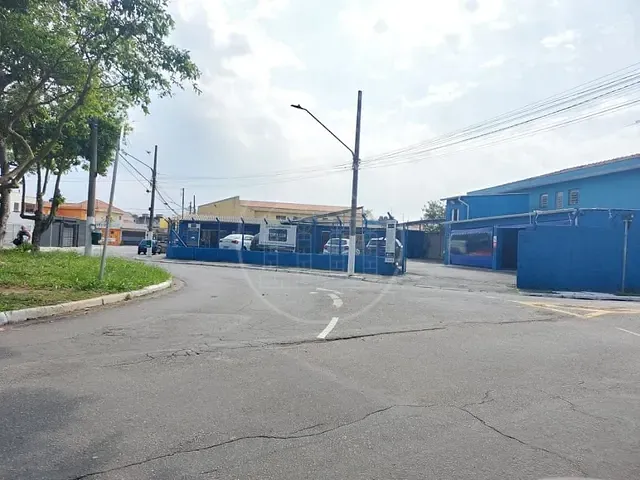 Terreno com 487m², à venda, no bairro Jardim dos Lagos em São Paulo