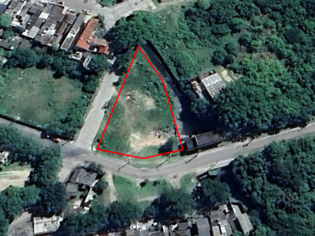 Terreno com 1458m², à venda, no bairro Porto em Pelotas