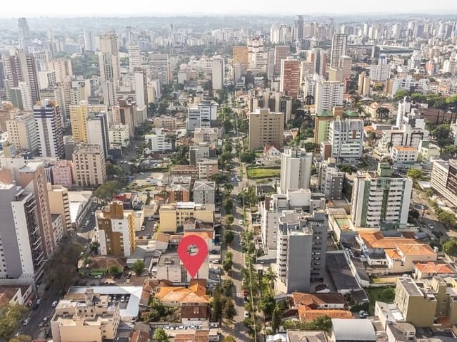 Terreno à venda, no bairro Centro em Curitiba