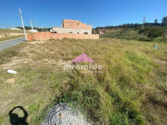 Terreno com 595m², à venda, no bairro Putim em São José dos Campos