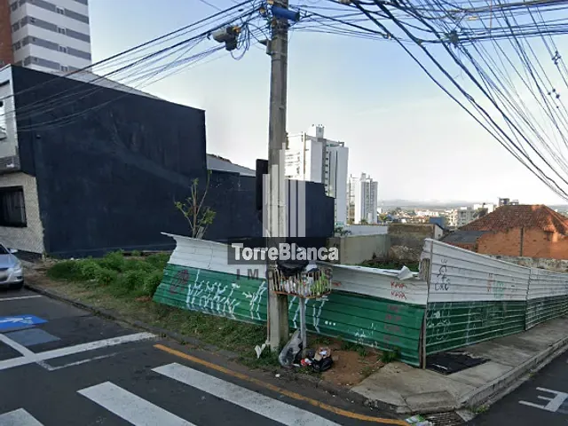 Terreno com 353m², à venda, no bairro Centro em Ponta Grossa
