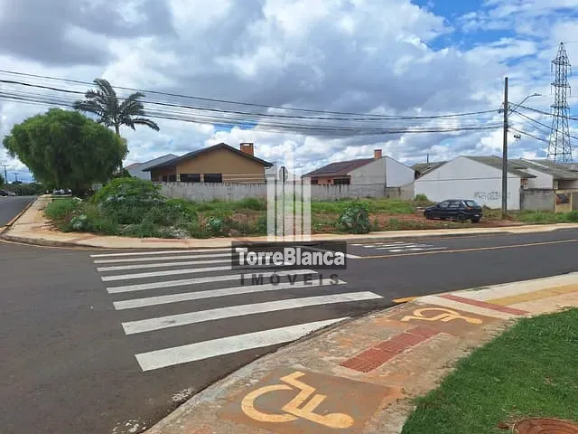 Terreno com 570m², à venda, no bairro Cará-Cará em Ponta Grossa