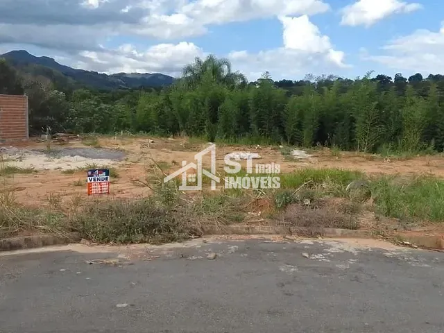 Terreno com 204m², à venda, no bairro Parque São Cristovão em Andradas
