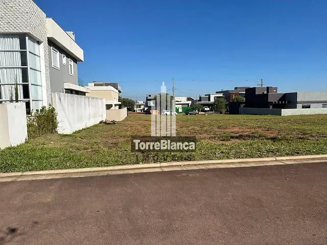 Terreno com 310m², à venda, no bairro Jardim Carvalho em Ponta Grossa