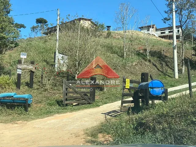 Terreno com 1200m², à venda, no bairro Barreirinho em Santo Antônio do Pinhal
