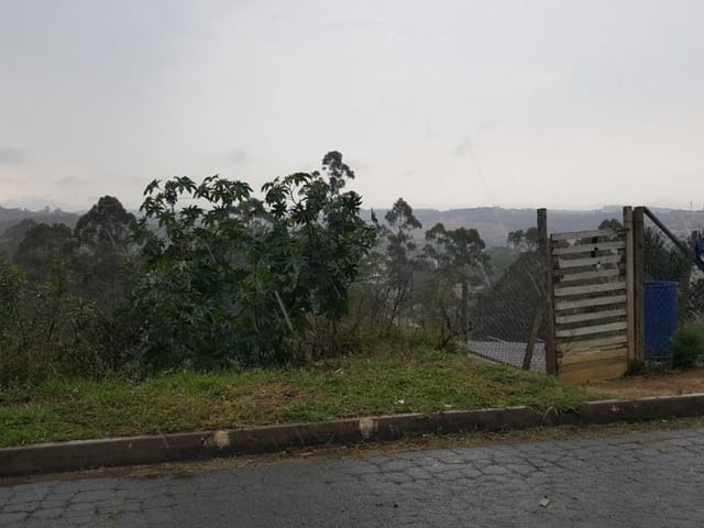 Terreno com 300m², à venda, no bairro Bosque dos Pereiras em Cotia