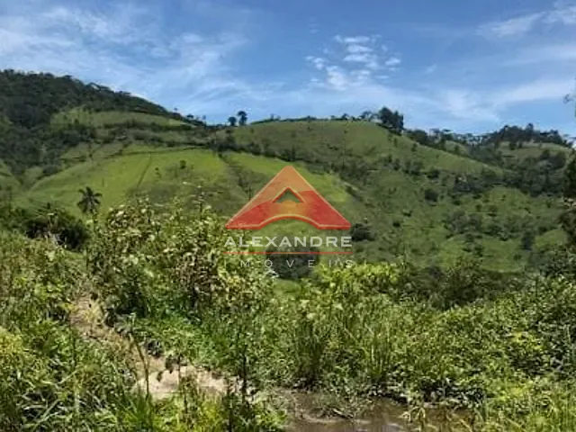 Terreno com 108900m², à venda, no bairro Paiol Grande em São Bento do Sapucaí