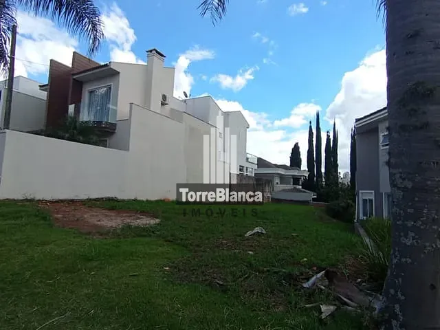 Terreno com 300m², à venda, no bairro Oficinas em Ponta Grossa