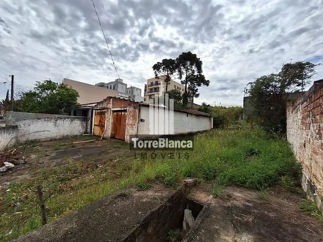 Terreno com 380m², à venda, no bairro Uvaranas em Ponta Grossa