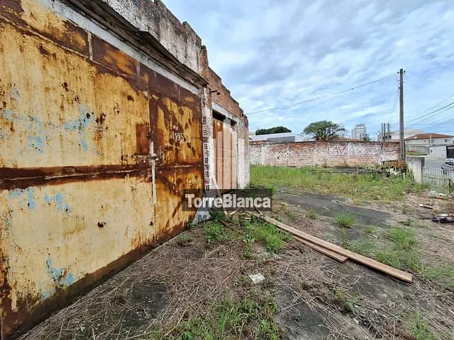 Terreno com 380m², à venda, no bairro Uvaranas em Ponta Grossa