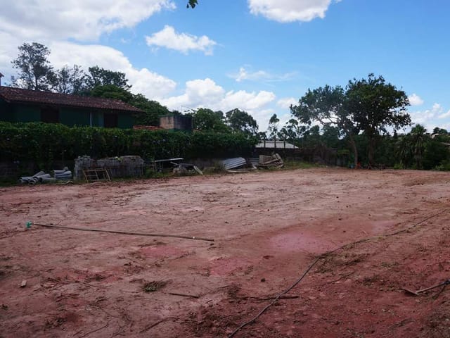 Terreno com 2635m², à venda, no bairro Chácara Vale do Rio Cotia em Carapicuíba