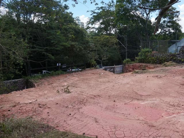 Terreno com 2635m², à venda, no bairro Chácara Vale do Rio Cotia em Carapicuíba