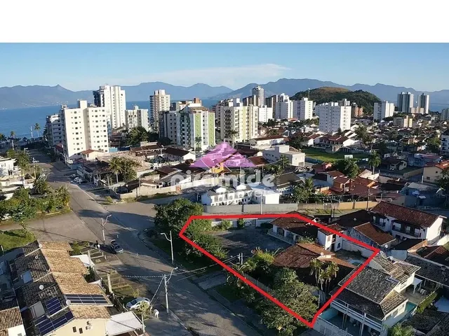 Terreno com 1623m², à venda, no bairro Martin de Sá em Caraguatatuba