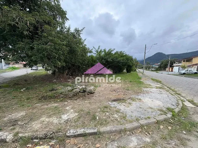 Terreno com 1623m², à venda, no bairro Martin de Sá em Caraguatatuba