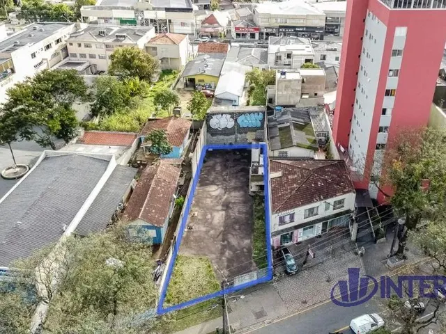 Terreno à venda, no bairro Novo Mundo em Curitiba