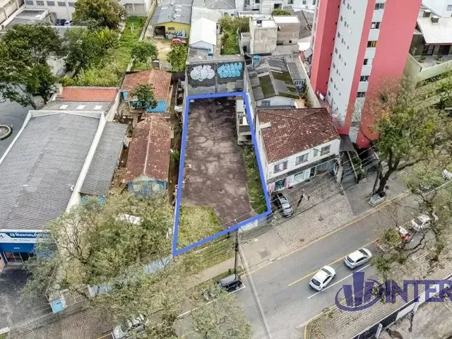 Terreno à venda, no bairro Novo Mundo em Curitiba