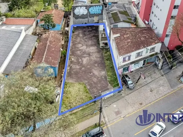Terreno à venda, no bairro Novo Mundo em Curitiba