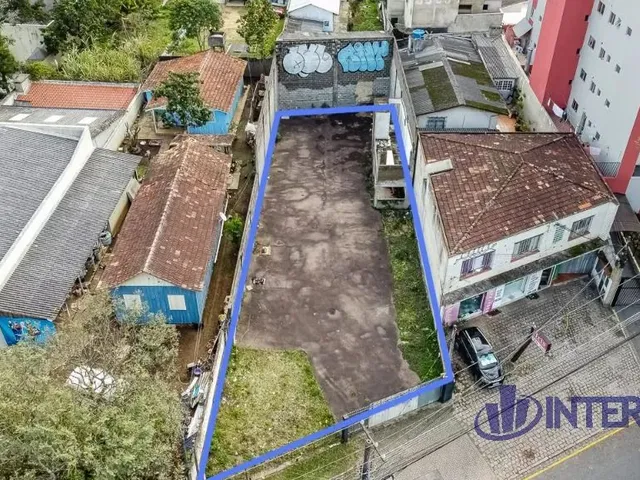 Terreno à venda, no bairro Novo Mundo em Curitiba