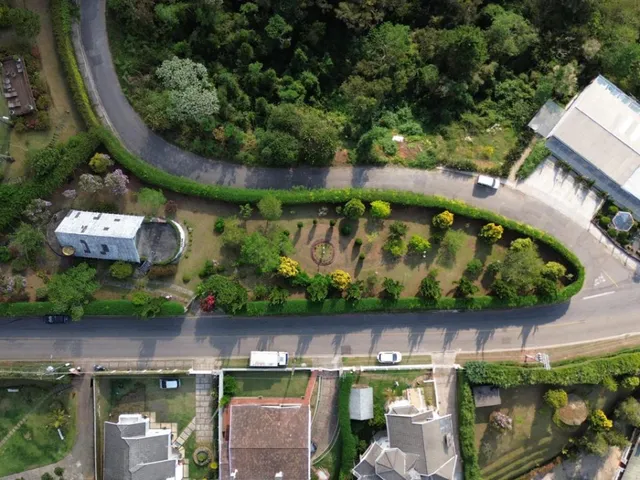 Foto do Terreno - Terreno residencial para venda em Vila Capivari, 1,700m² | Lares e Andares Imóveis