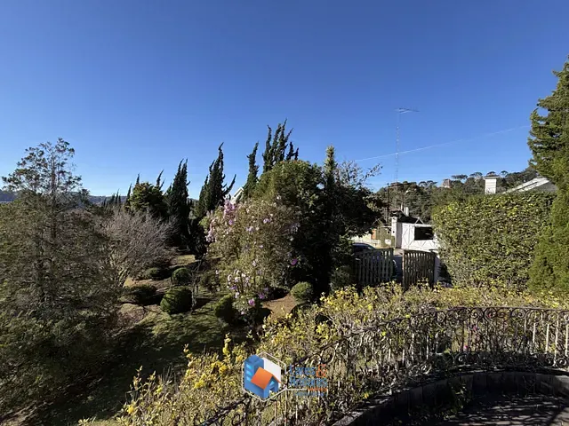 Terreno com 1700m² 1 quarto e 1 banheiro, à venda, no bairro Vila Capivari em Campos Do Jordão