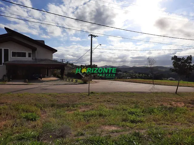 Terreno com 1080m², à venda, no bairro Tapanhão em Jambeiro