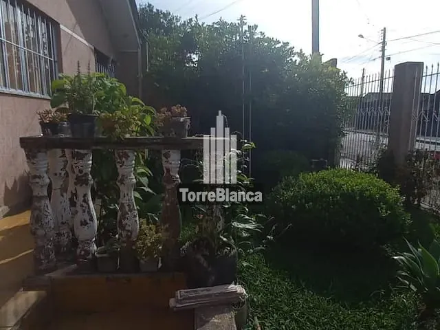 Casa com 275m² 4 quartos e 3 banheiros, à venda, no bairro Colônia Dona Luiza em Ponta Grossa
