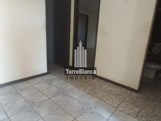 Casa com 275m² 4 quartos e 3 banheiros, à venda, no bairro Colônia Dona Luiza em Ponta Grossa