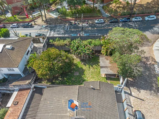 Terreno com 439m² 1 quarto e 1 banheiro, à venda, no bairro Vila Mutton em Itatiba