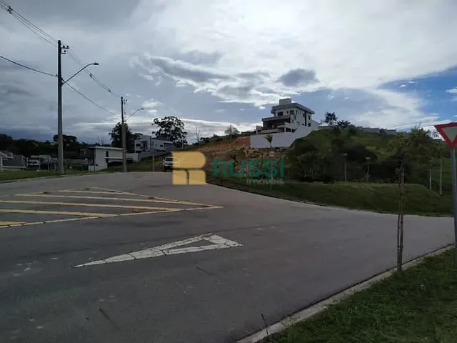 Terreno com 361m², à venda, no bairro Residencial São Francisco em São José dos Campos