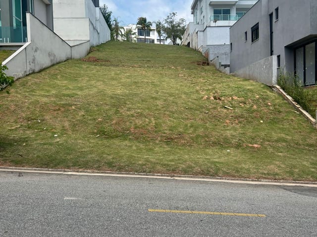 Terreno com 441m², à venda, no bairro Alphaville em Santana de Parnaíba