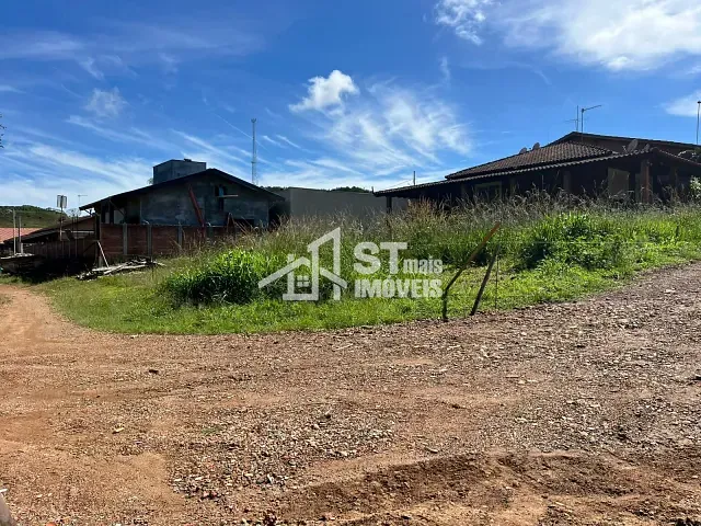 Terreno com 300m², à venda, no bairro Clube uva em Andradas