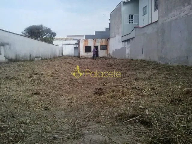 Terreno com 411m², à venda, no bairro Centro em Pindamonhangaba