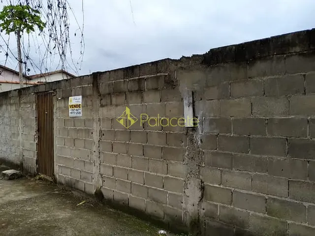 Terreno com 411m², à venda, no bairro Centro em Pindamonhangaba