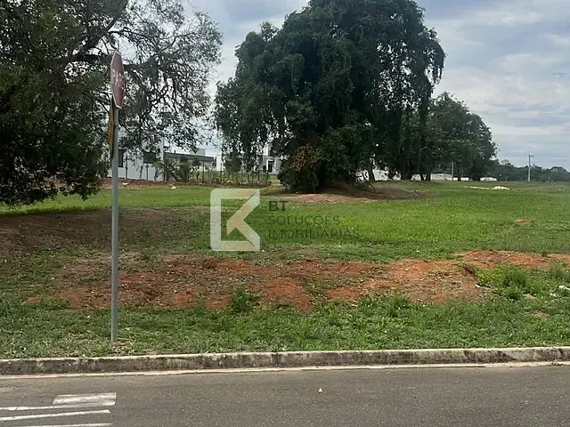 Terreno com 1000m², à venda, no bairro Jardim Indaiatuba Golf em Indaiatuba