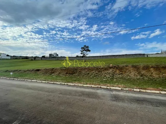 Terreno com 2070m², à venda, no bairro Chácaras Cataguá em Taubaté