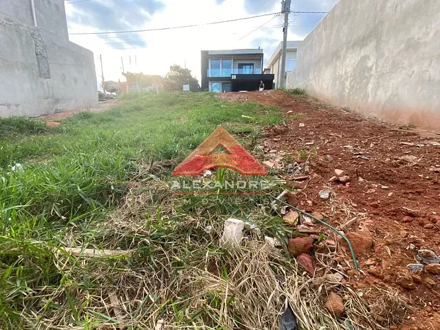 Terreno com 250m², à venda, no bairro Bairro da Floresta em São José dos Campos
