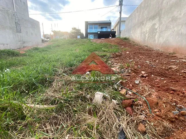 Terreno com 250m², à venda, no bairro Bairro da Floresta em São José dos Campos