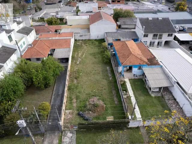 Terreno com 451m², à venda, no bairro Bacacheri em Curitiba