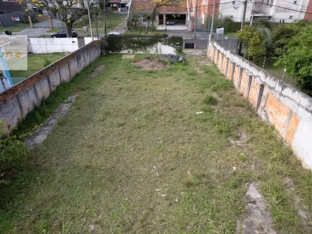 Terreno com 451m², à venda, no bairro Bacacheri em Curitiba