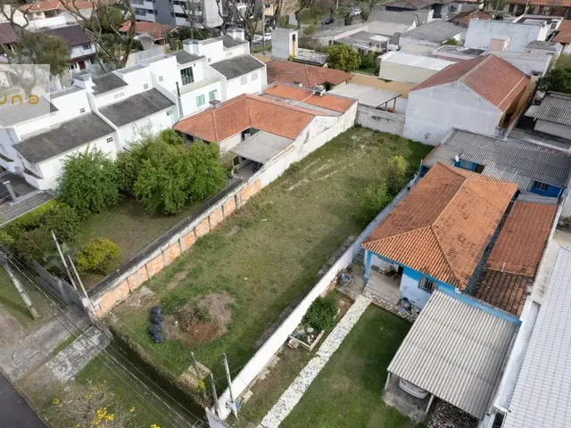 Terreno com 451m², à venda, no bairro Bacacheri em Curitiba