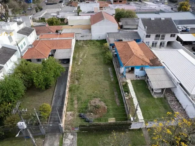 Terreno com 451m², à venda, no bairro Bacacheri em Curitiba