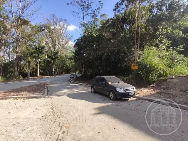 Terreno com 504m², à venda, no bairro Parque do Terceiro Lago em São Paulo