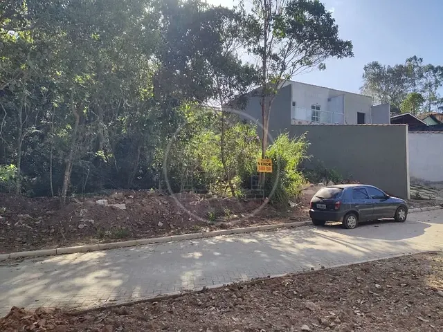 Terreno com 504m², à venda, no bairro Parque do Terceiro Lago em São Paulo