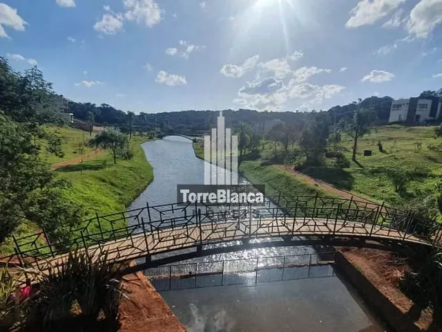 Terreno com 300m², à venda, no bairro Colônia Dona Luiza em Ponta Grossa