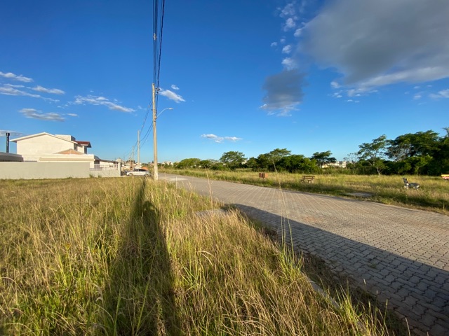 Terreno com 303m², à venda, no bairro Centro em Pelotas