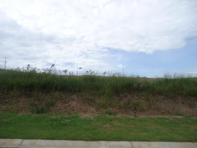 Terreno com 800m², à venda, no bairro Colinas do Paratehy em São José dos Campos