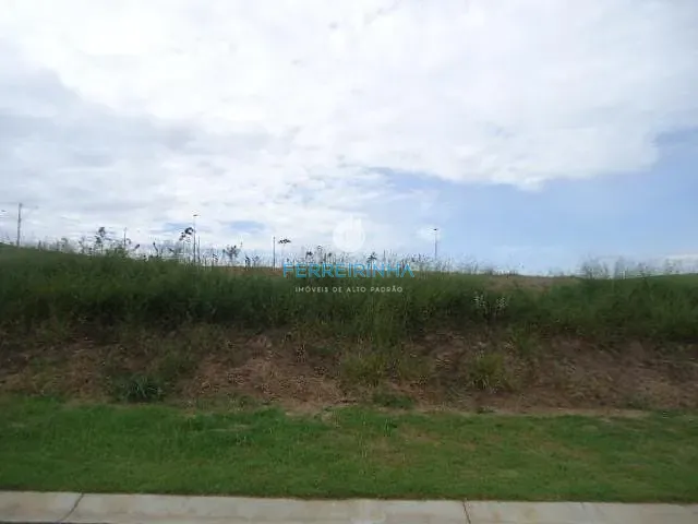 Terreno com 800m², à venda, no bairro Colinas do Paratehy em São José dos Campos