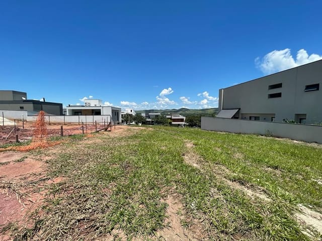 Foto do Terreno - Terreno no Condomínio Alphaville II  à venda, 450m² por R$ 1.050.000 - Condomínio Residencial Alphaville - São José dos Campos/SP | RUSSI IMÓVEIS