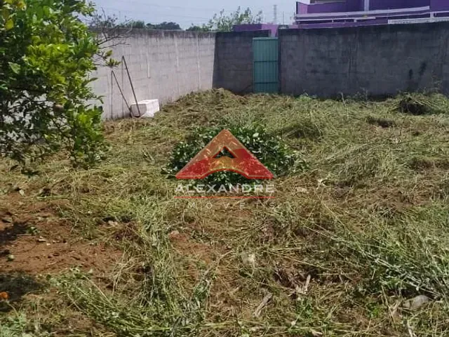 Terreno com 238m², à venda, no bairro Residencial Santa Paula em Jacareí